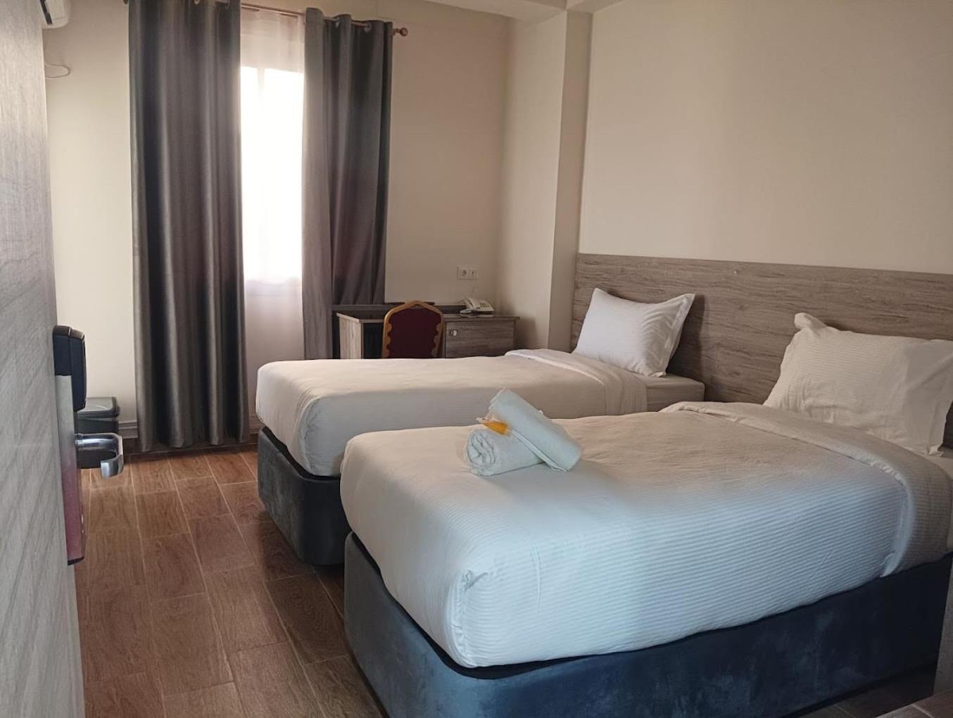 Nour Echames Hotel - Cheraga ภายนอก รูปภาพ